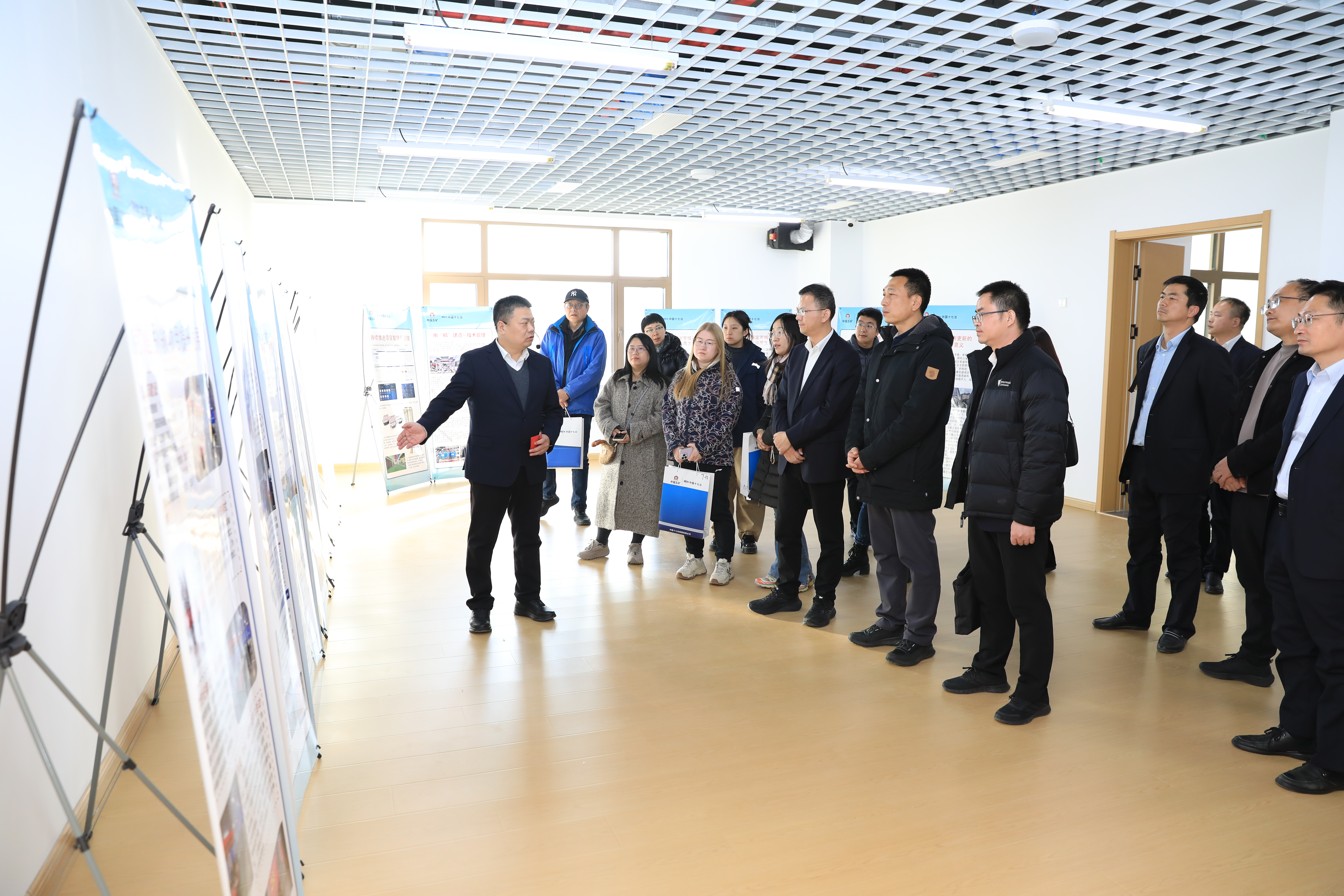 第三站中國十七冶保定蓮池城中村改造城市更新項目參觀1